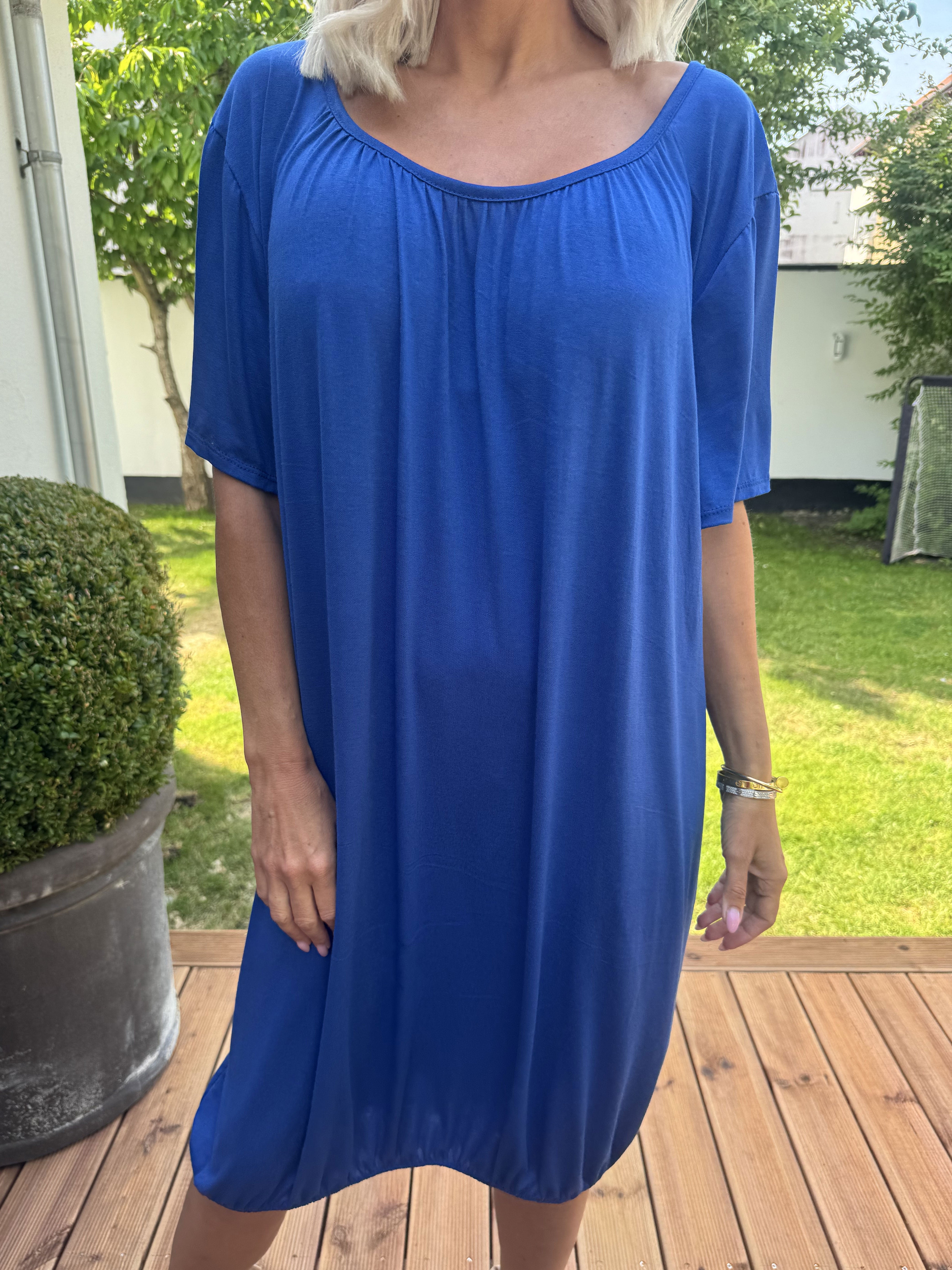 Miracle Dress - Basis kjole i viskose med elastik forneden